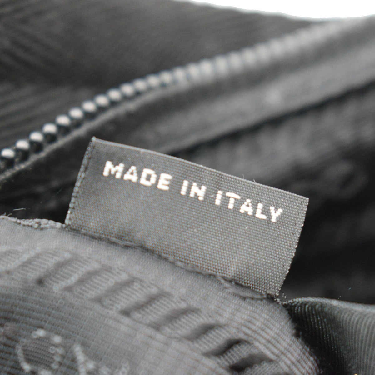 PRADA Re-Edition 2000 Mini Nylon Shoulder Bag Black