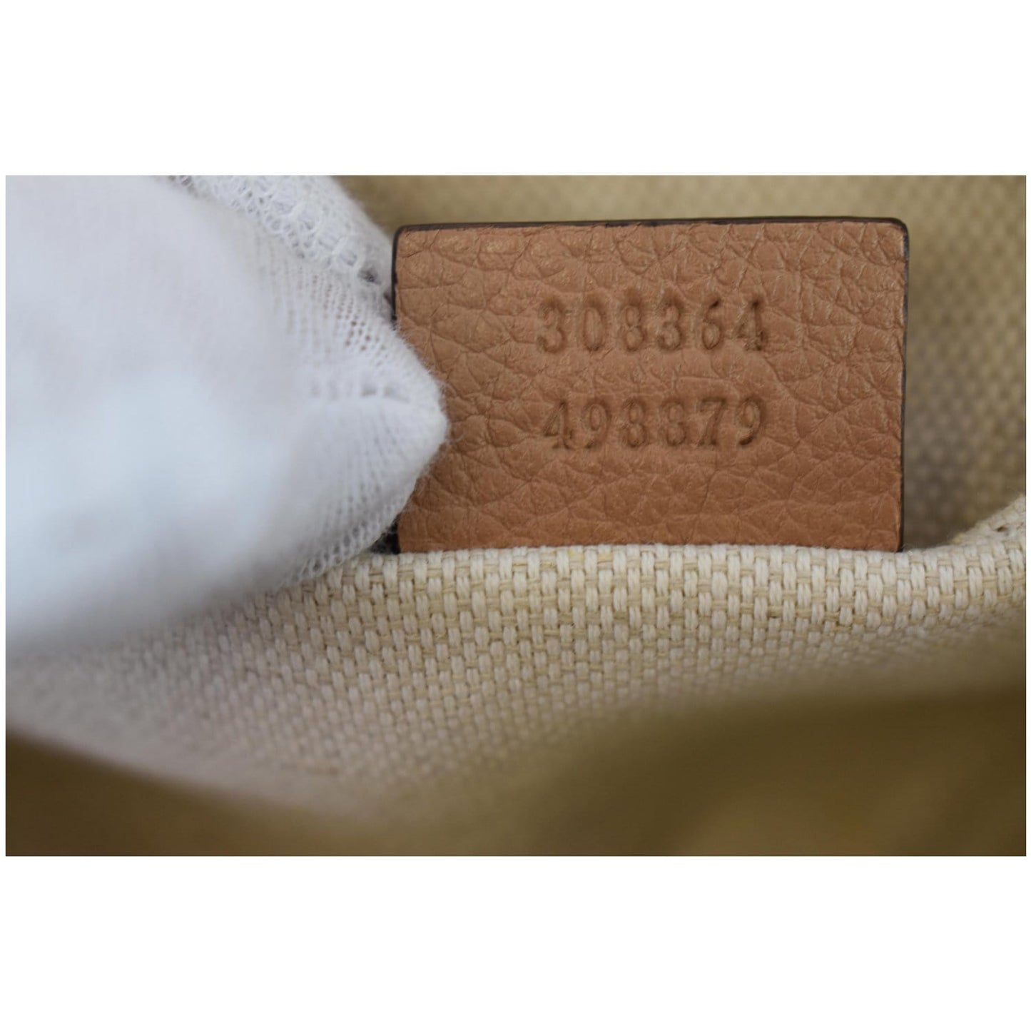 GUCCI Soho Disco Pebbled Leather Small Crossbody Bag Beige 308364