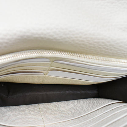 GUCCI GG Interlocking Pebbled Leather Crossbody Bag White 615523