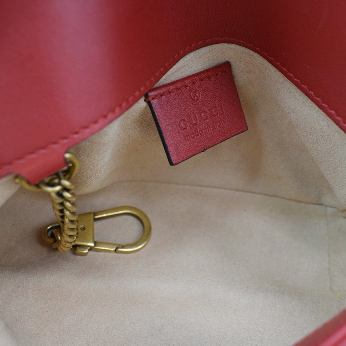 GUCCI GG Marmont Super Mini Leather Crossbody Bag Red 476433