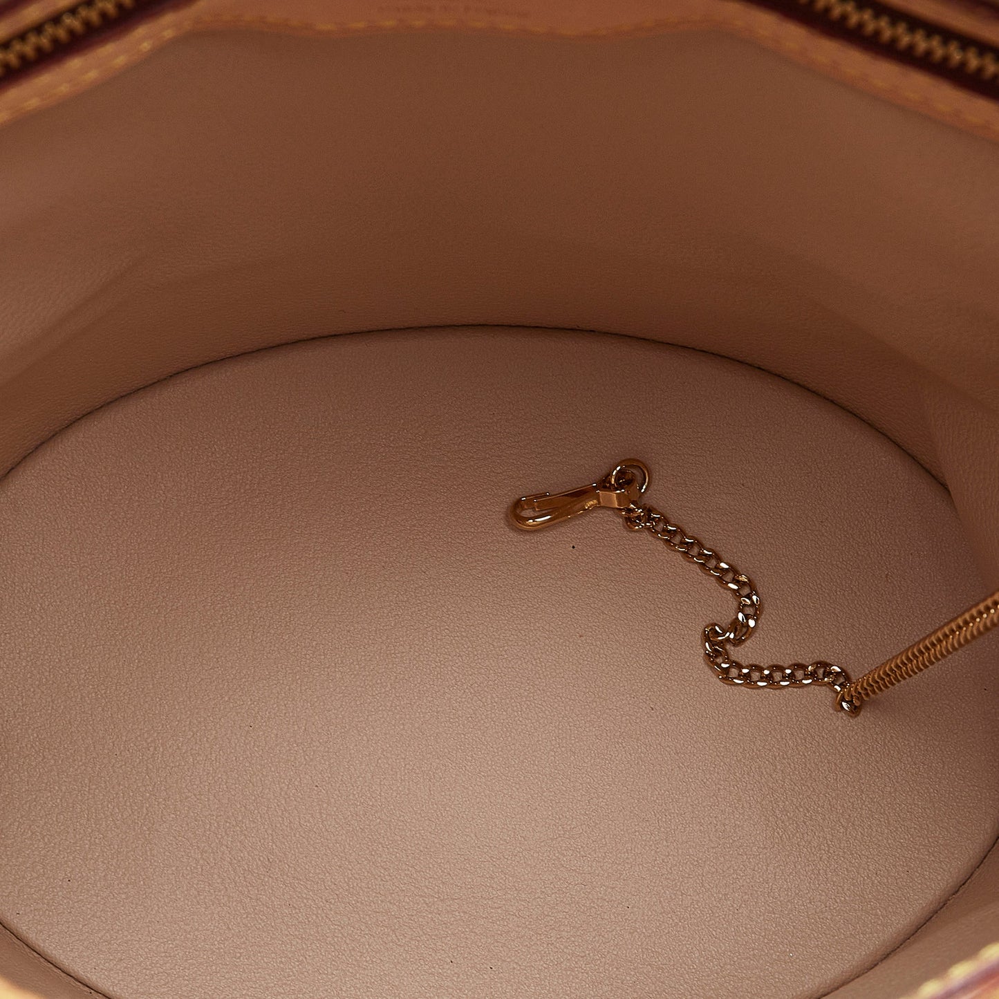 LOUIS VUITTON Monogram Petit Bucket Bucket Bag