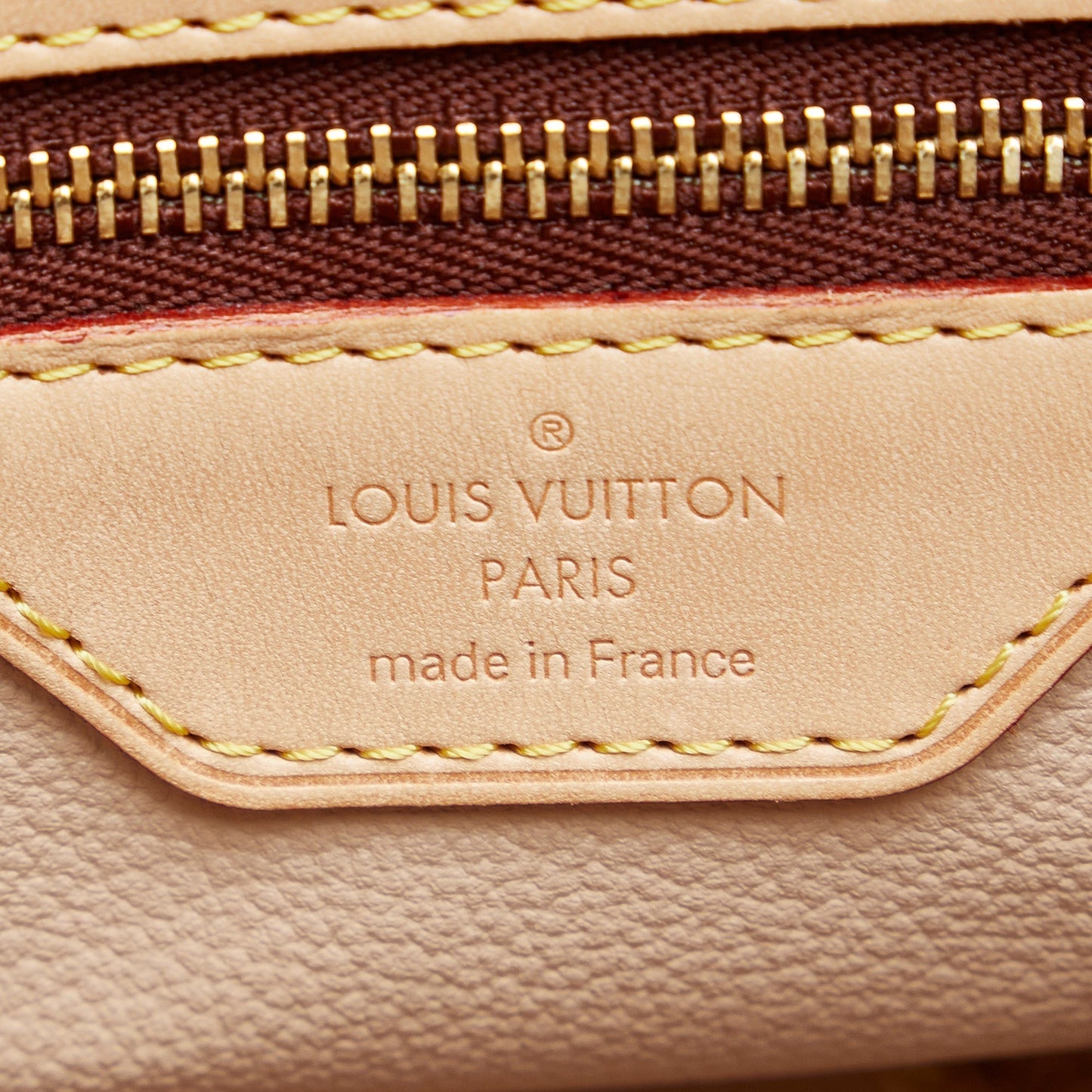 LOUIS VUITTON Monogram Petit Bucket Bucket Bag