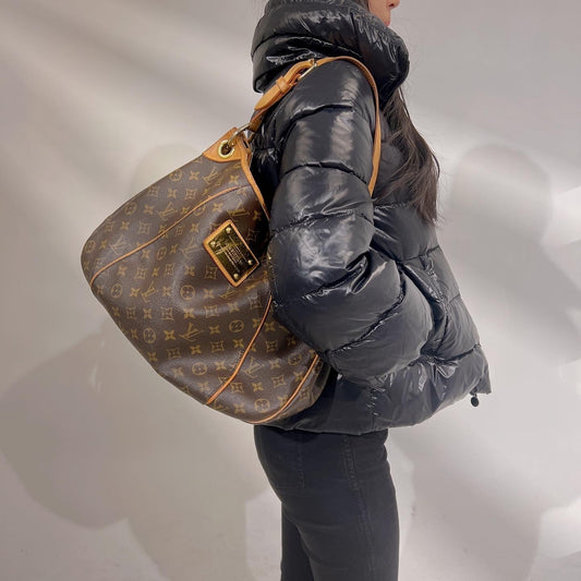 Louis Vuitton Galliera Bag TWS