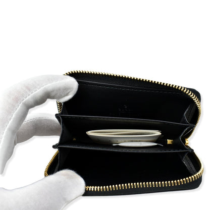 GUCCI Logo Leather Zip Around Card Case Wallet Black 547597