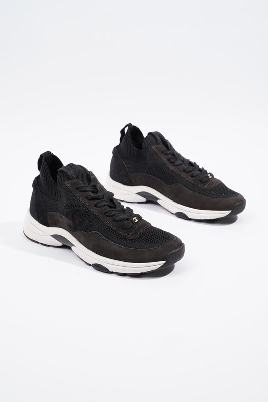 Chanel CC Knit Sneaker Black   White EU 37   UK 4