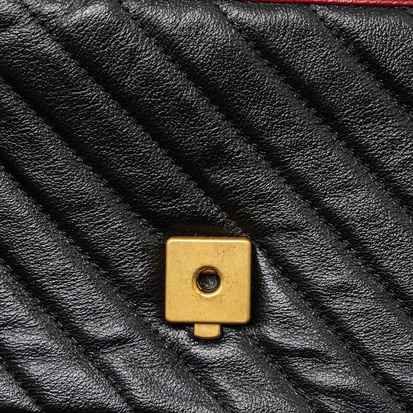 Gucci GG Marmont Mini Top Handle Bag Calfskin Black/Red