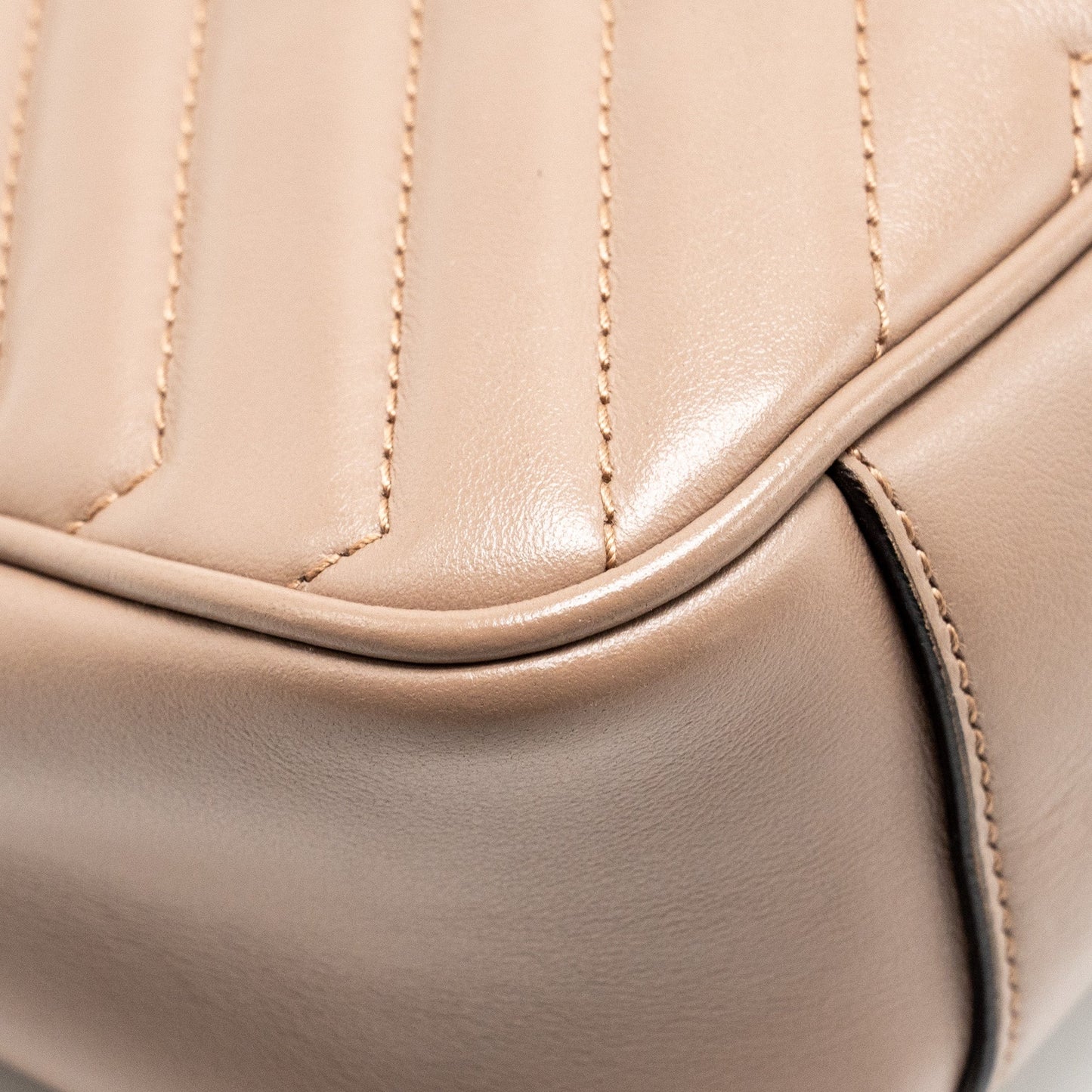 GUCCI Small GG Marmont Shoulder Bag Calfskin Beige