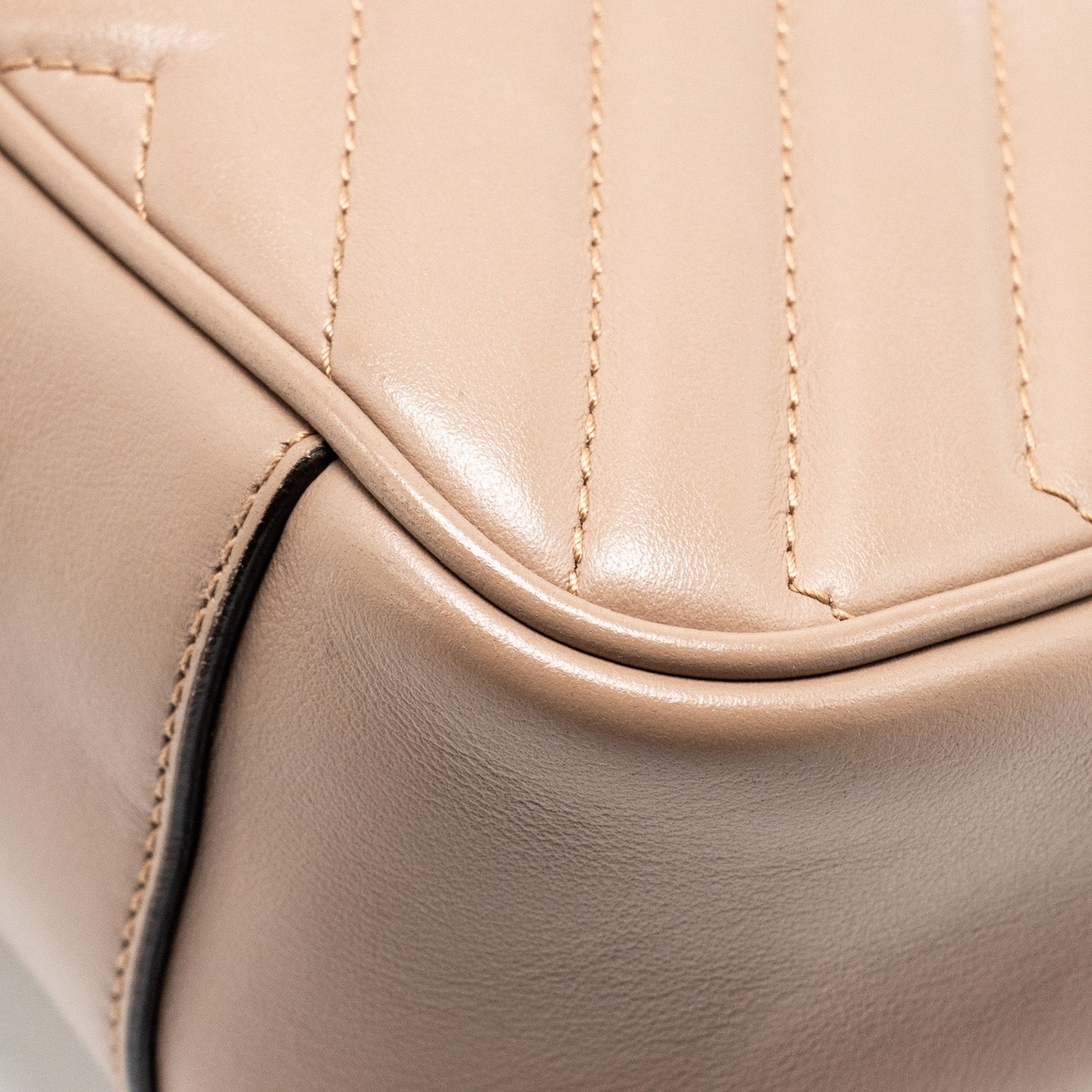 GUCCI Small GG Marmont Shoulder Bag Calfskin Beige