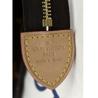 LOUIS VUITTON Toiletry 26 Monogram Canvas Cosmetic Pouch Brown