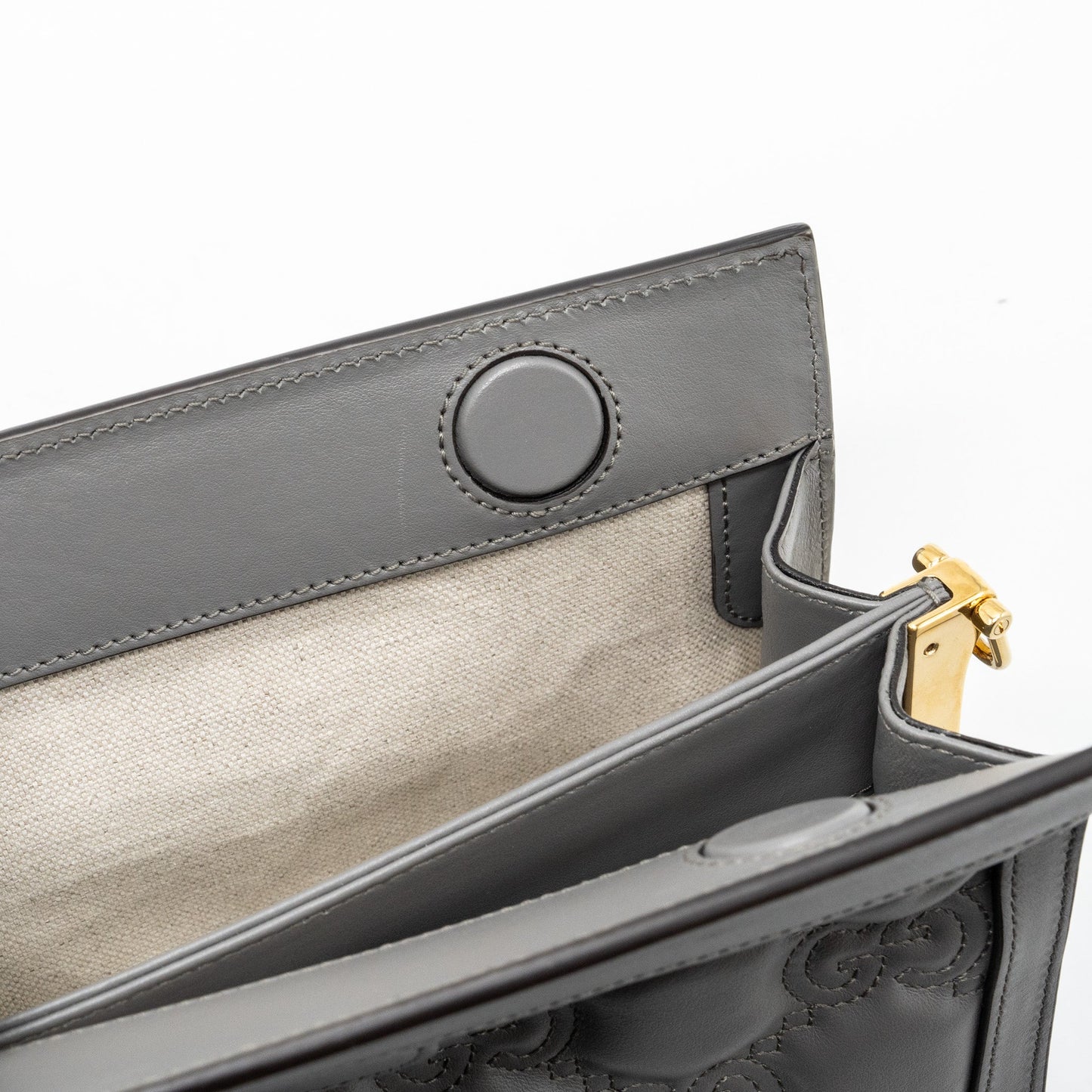 Gucci chain crossbody bag calfskin grey L