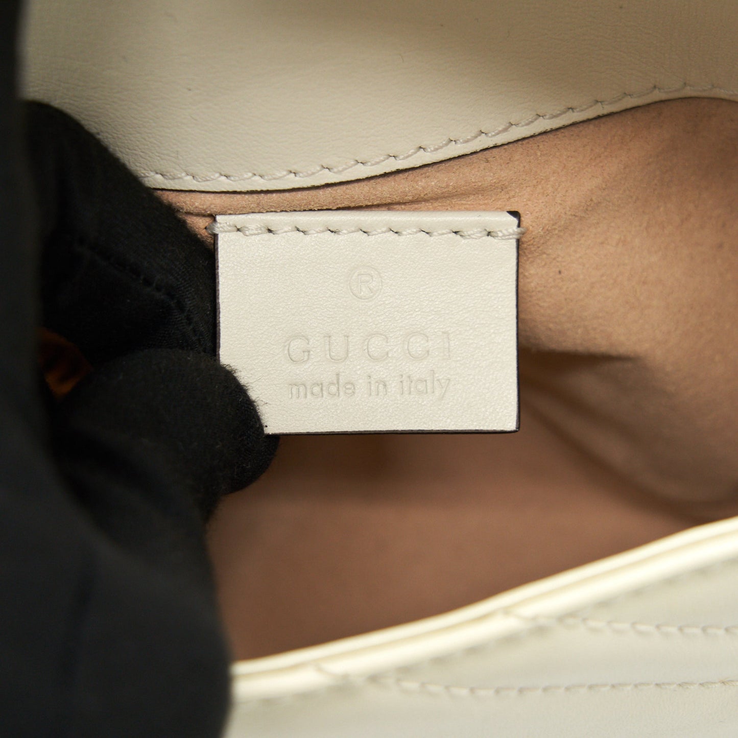 Gucci GG Marmont Super mini White with