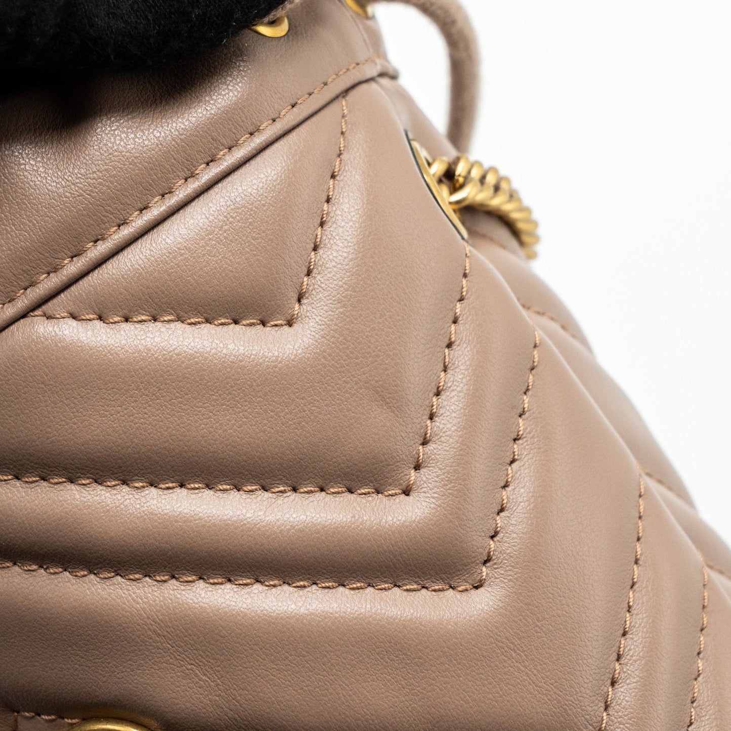 Gucci GG Marmont Mini Bucket Bag Beige