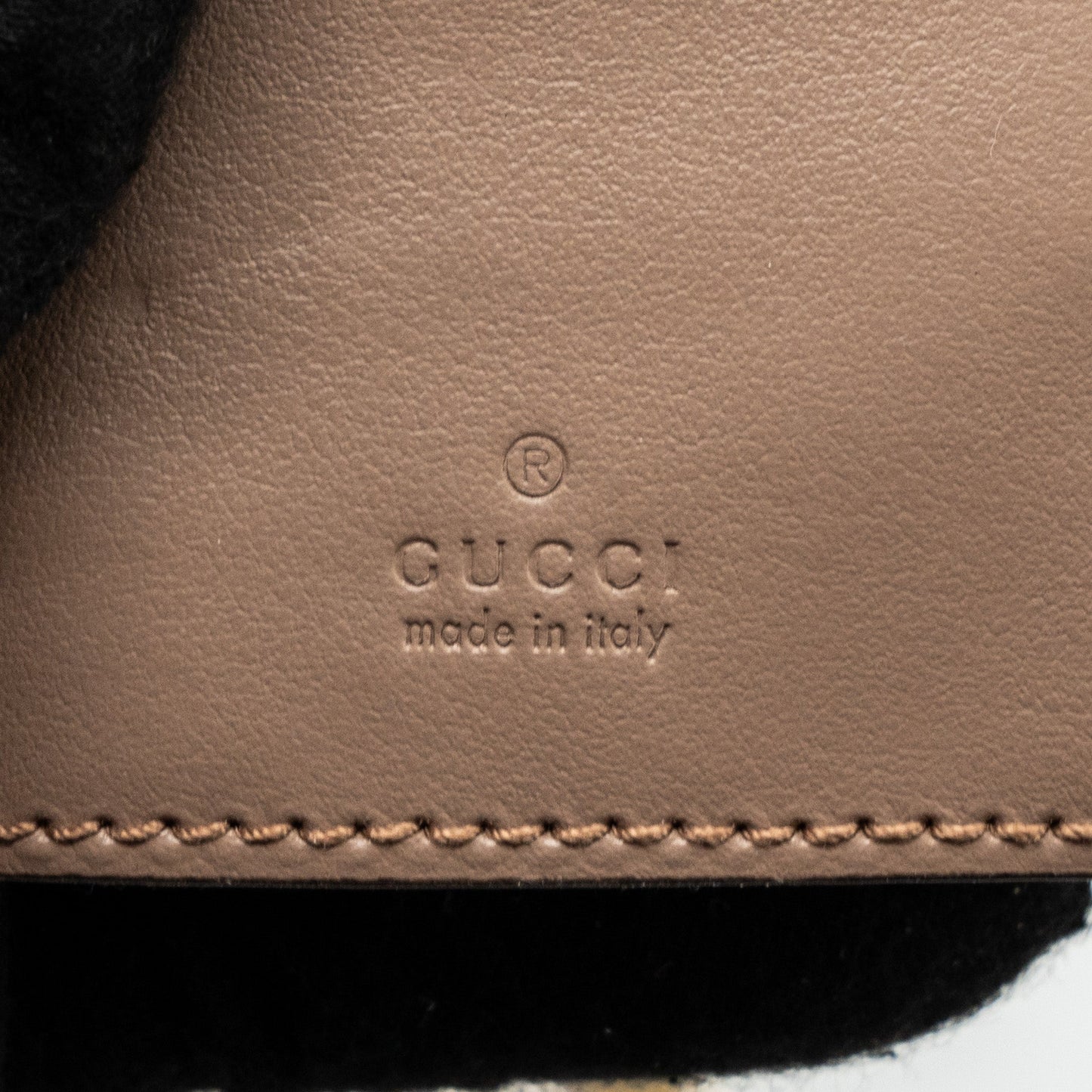 Gucci GG Marmont Mini Bucket Bag Beige