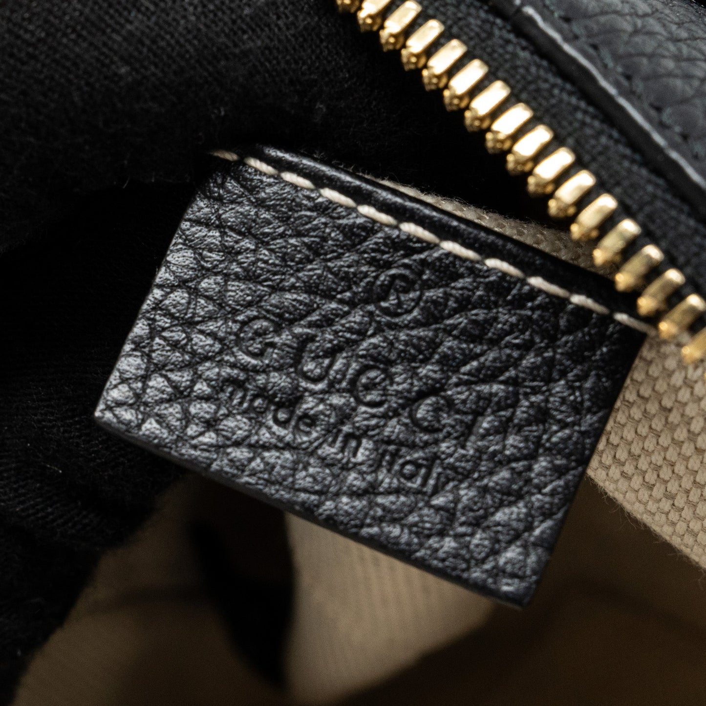 Gucci soho disco camera bag grained calfskin black