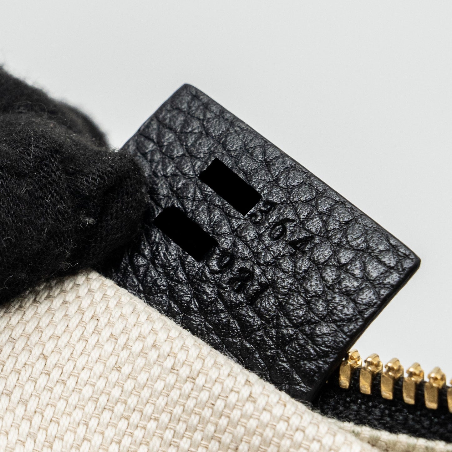 Gucci soho disco camera bag grained calfskin black