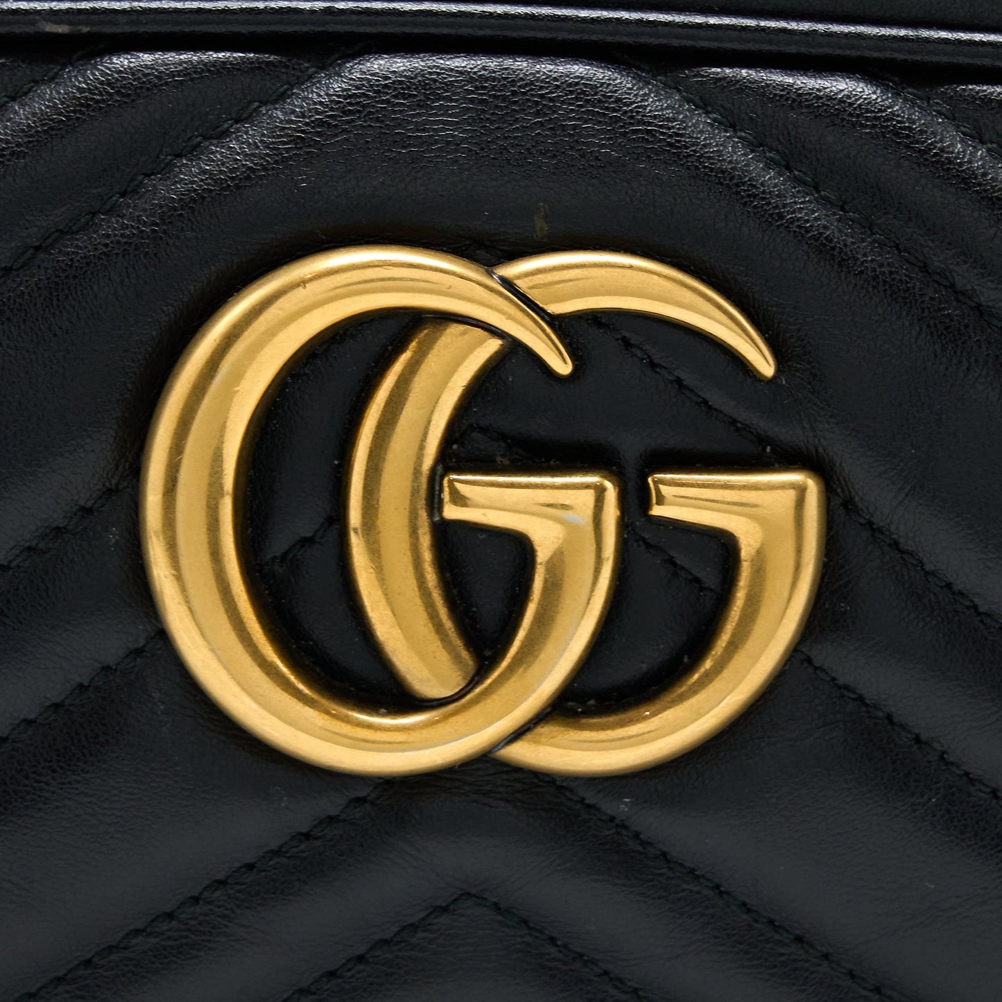 Gucci Small Marmont Matelasse Calfskin Black