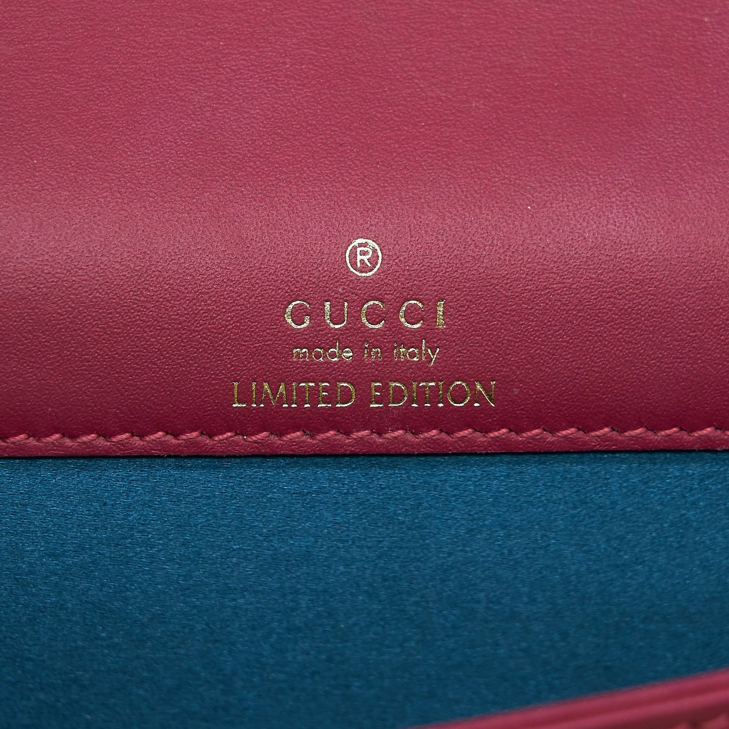 Gucci Velvet Wallet with chain pink  limited edition