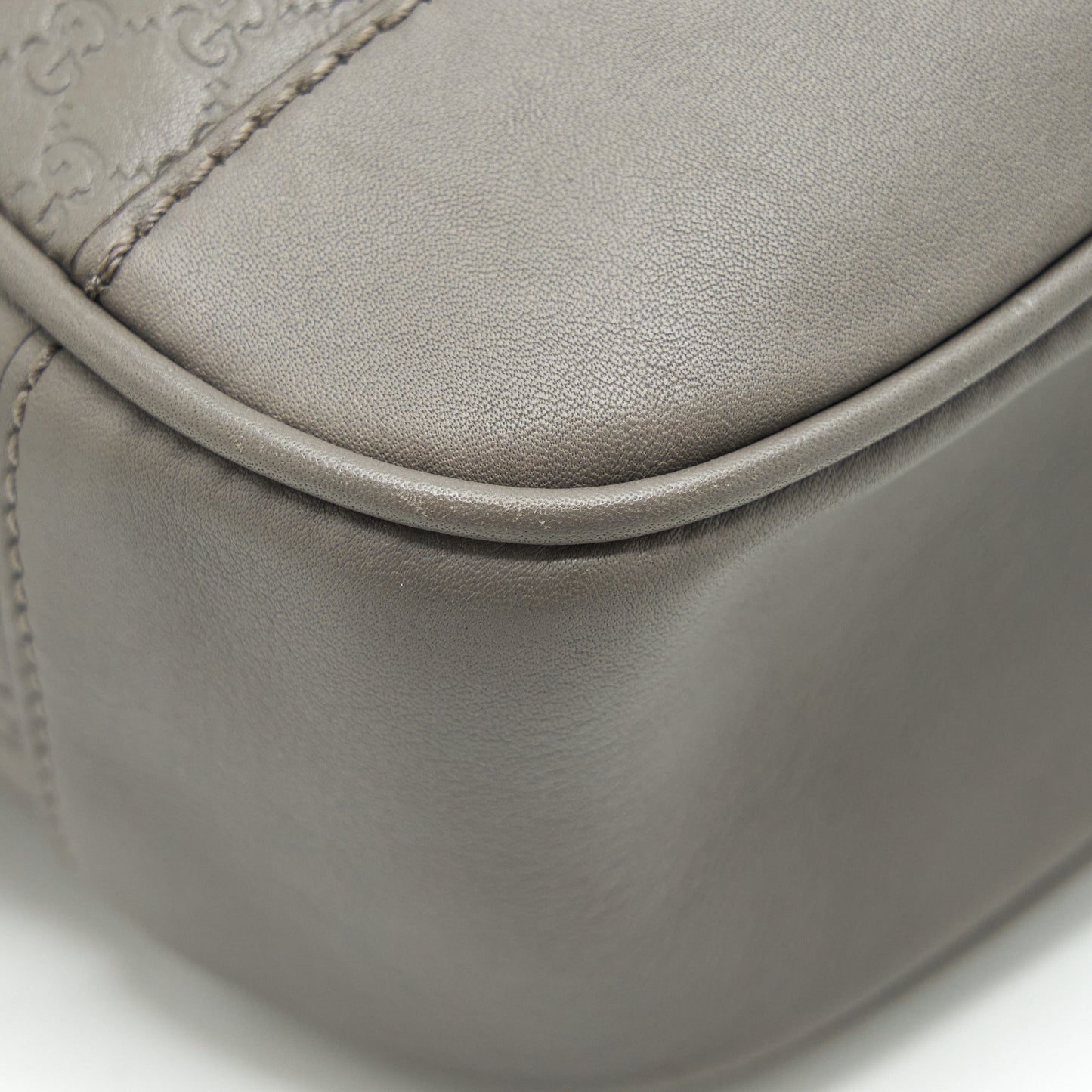 Gucci Guccissima Crossbody Bag Grey L