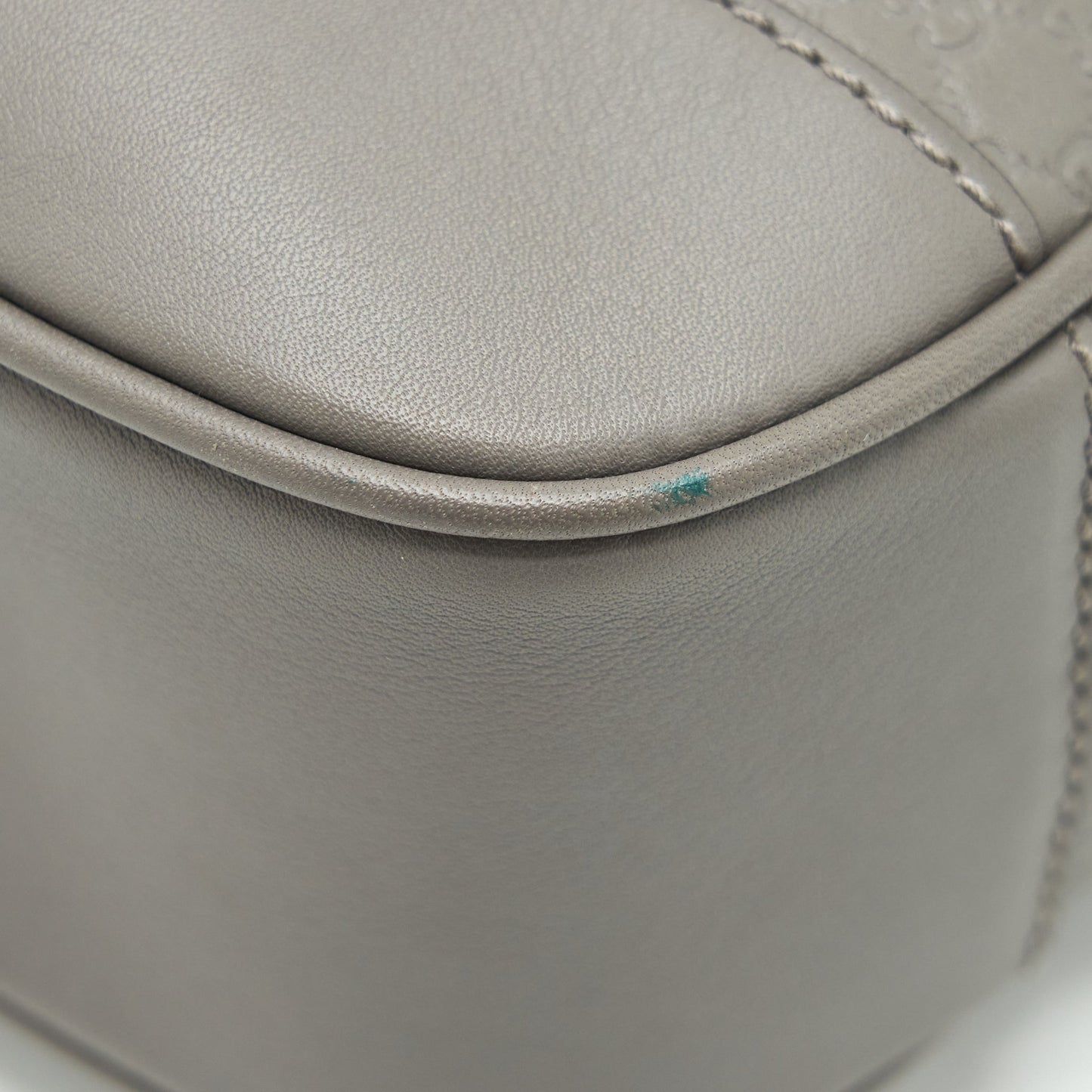Gucci Guccissima Crossbody Bag Grey L