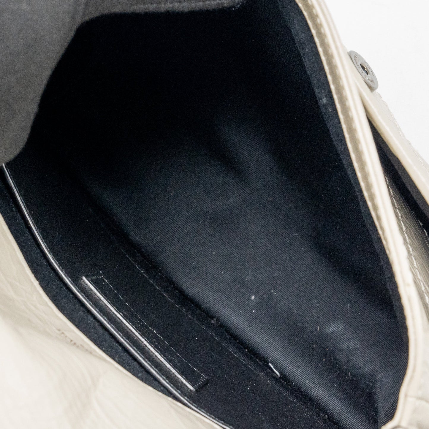 Saint Laurent/YSL Niki Baby Flap Bag Calfskin white SHW