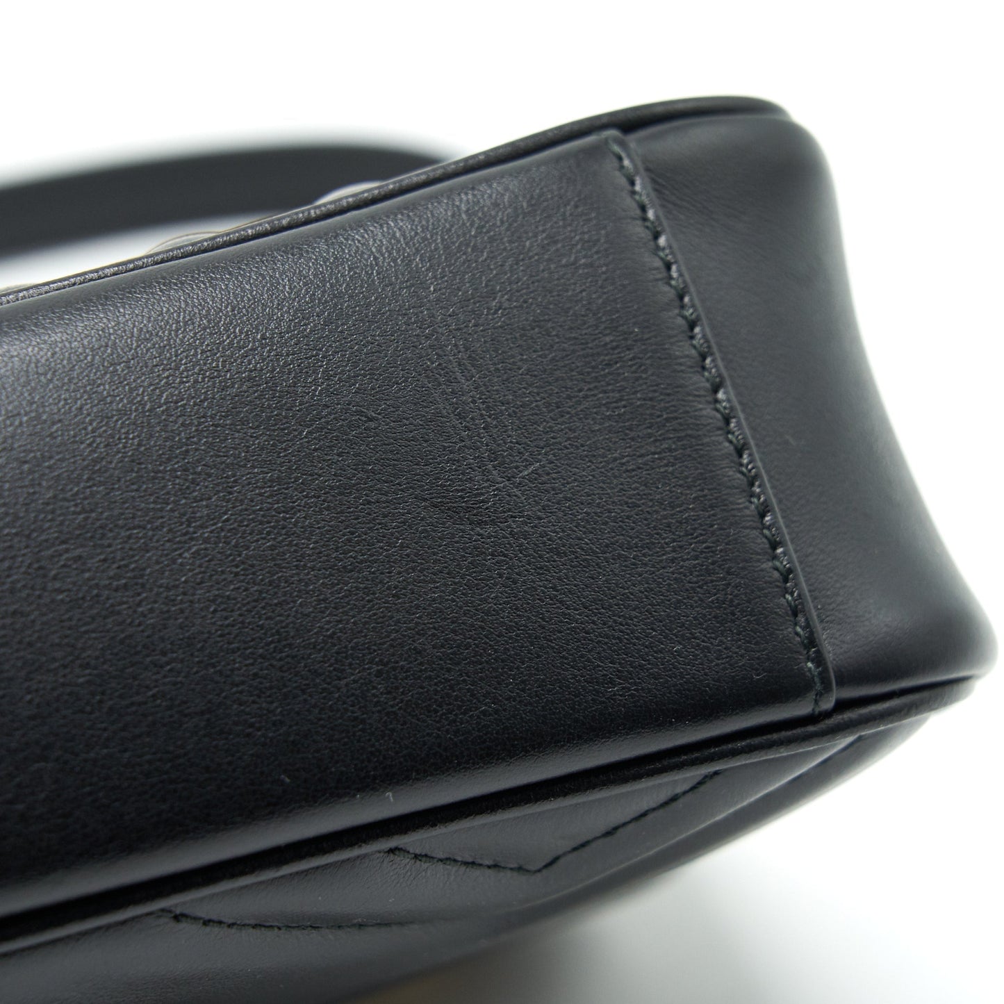 Gucci GG Marmont Mini Matelasse Shoulder Bag Black