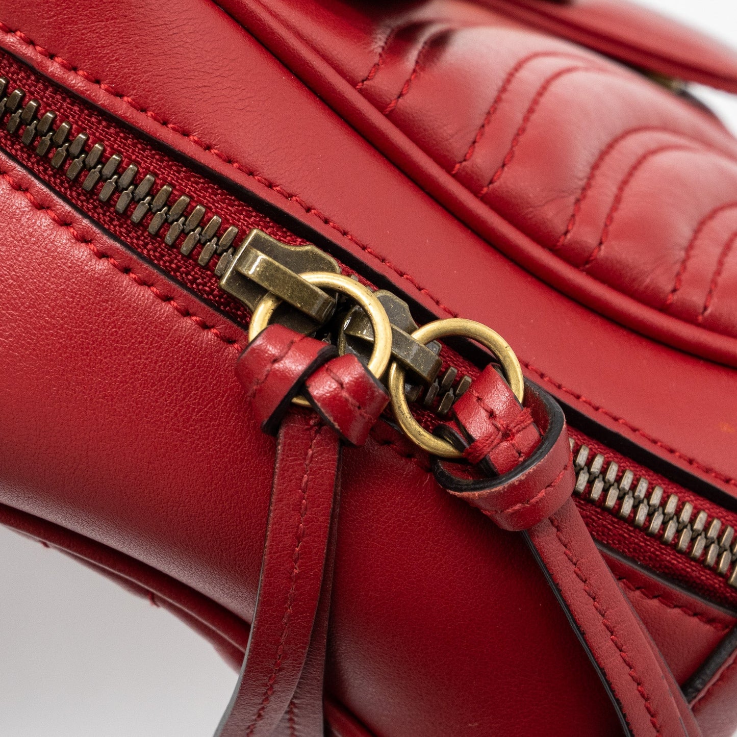 Gucci GG Marmont Matelasse Shoulder Bag Calfskin Red