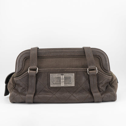 CHANEL vintage 2.55 Shoulder Bag