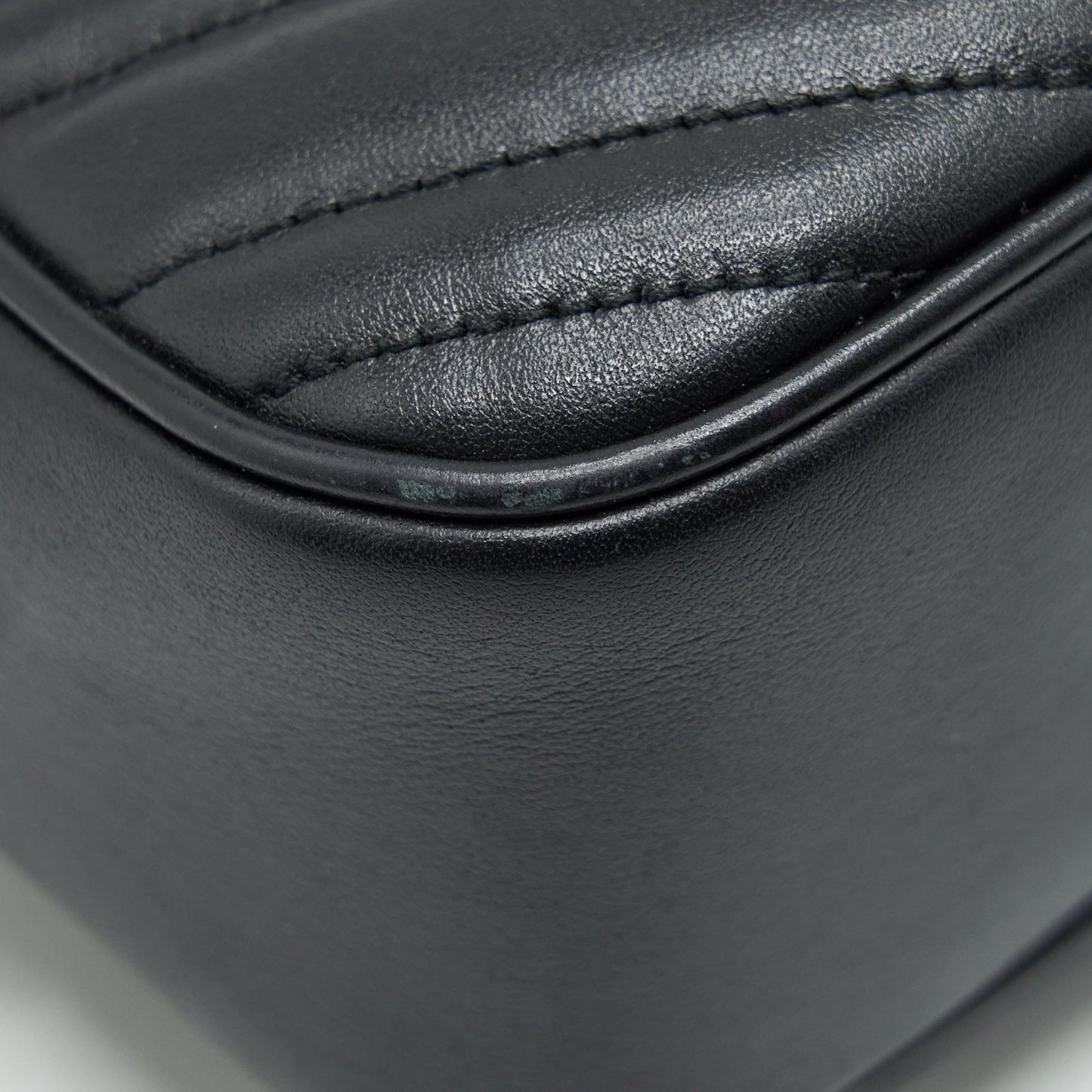 Gucci GG Marmont Small Matelasse Shoulder Bag Black