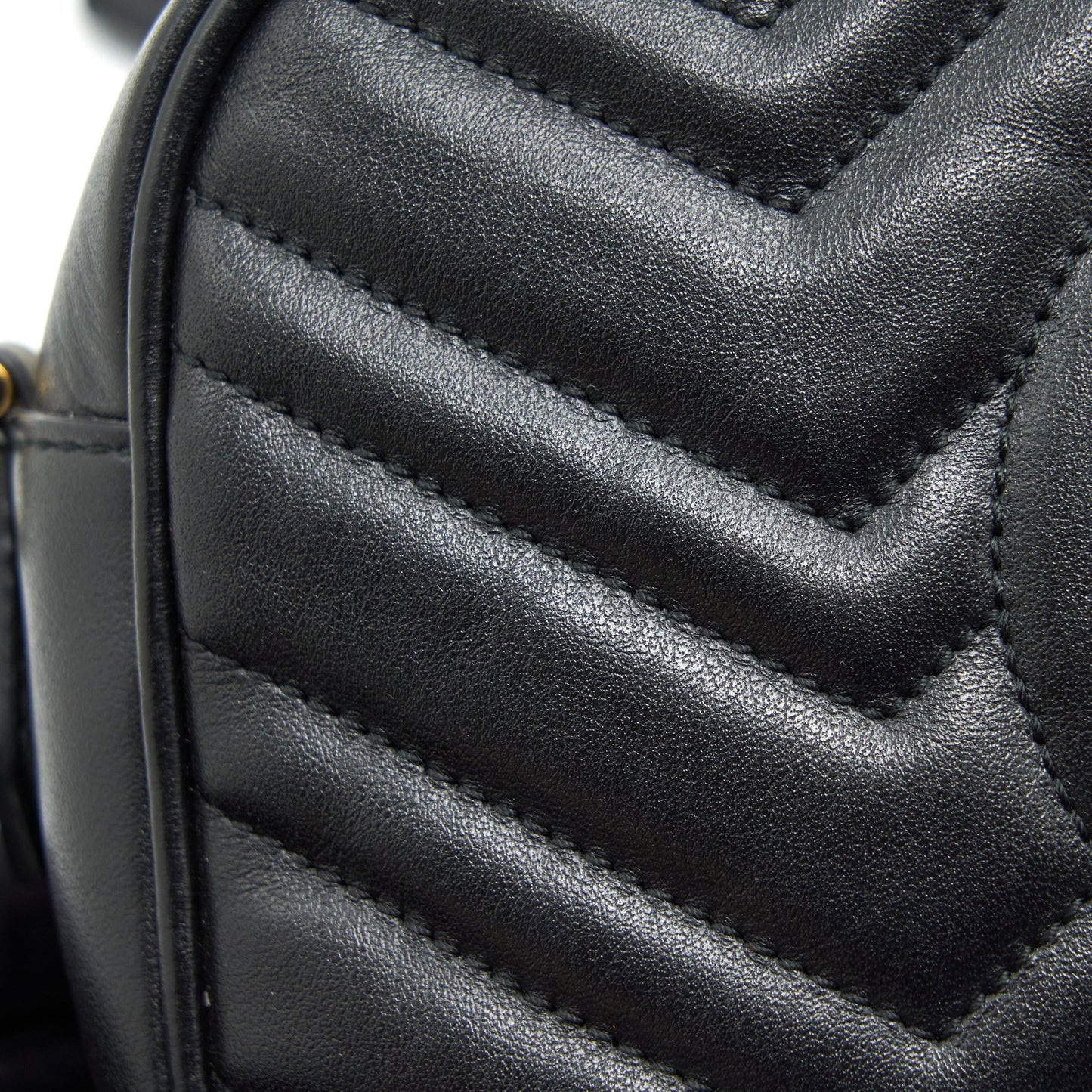 Gucci GG Marmont Small Matelasse Shoulder Bag Black