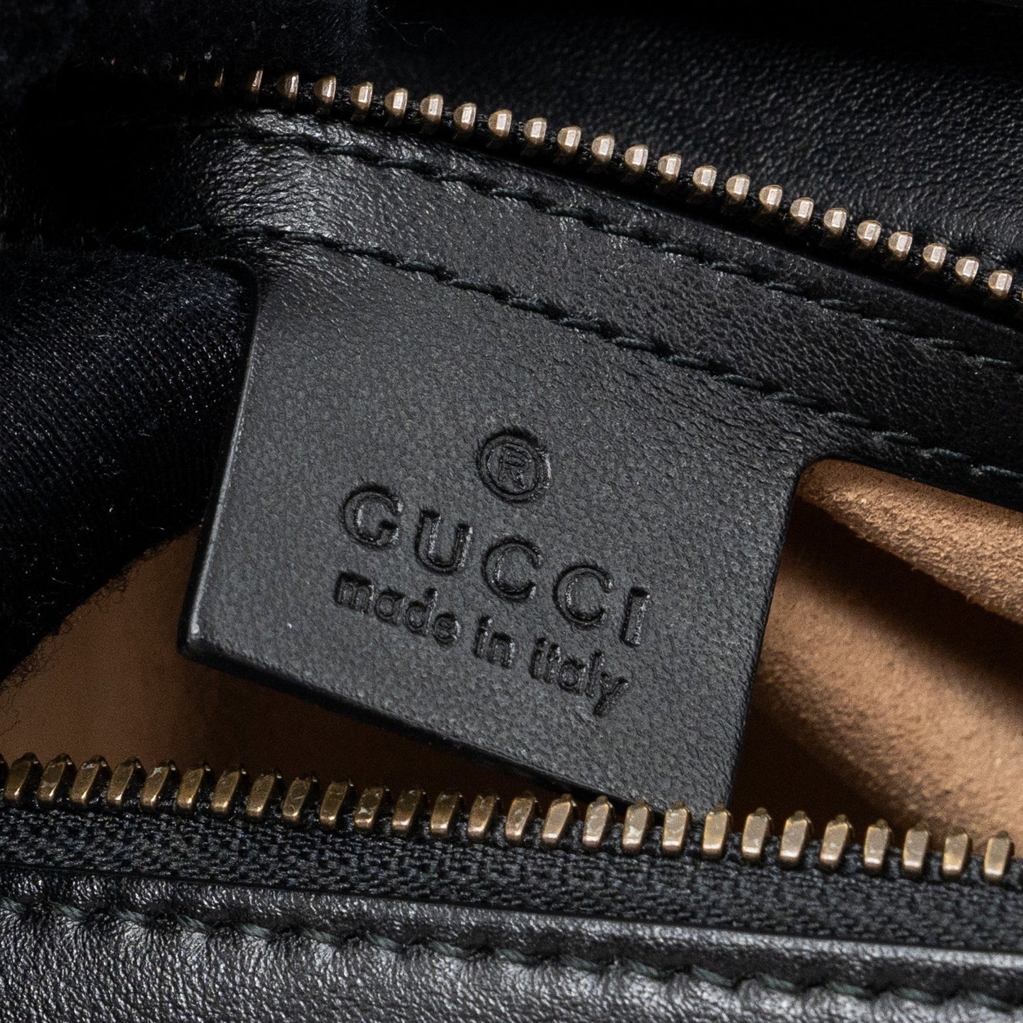 Gucci GG Marmont Matelasse Shoulder Bag Calfskin Black
