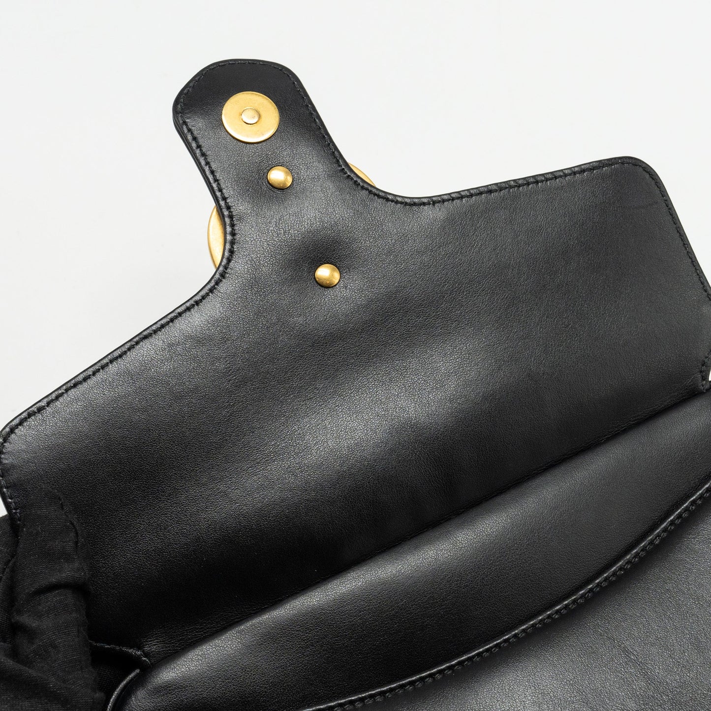 Gucci GG Marmont Zip Around Top handle camera bag calfskin black