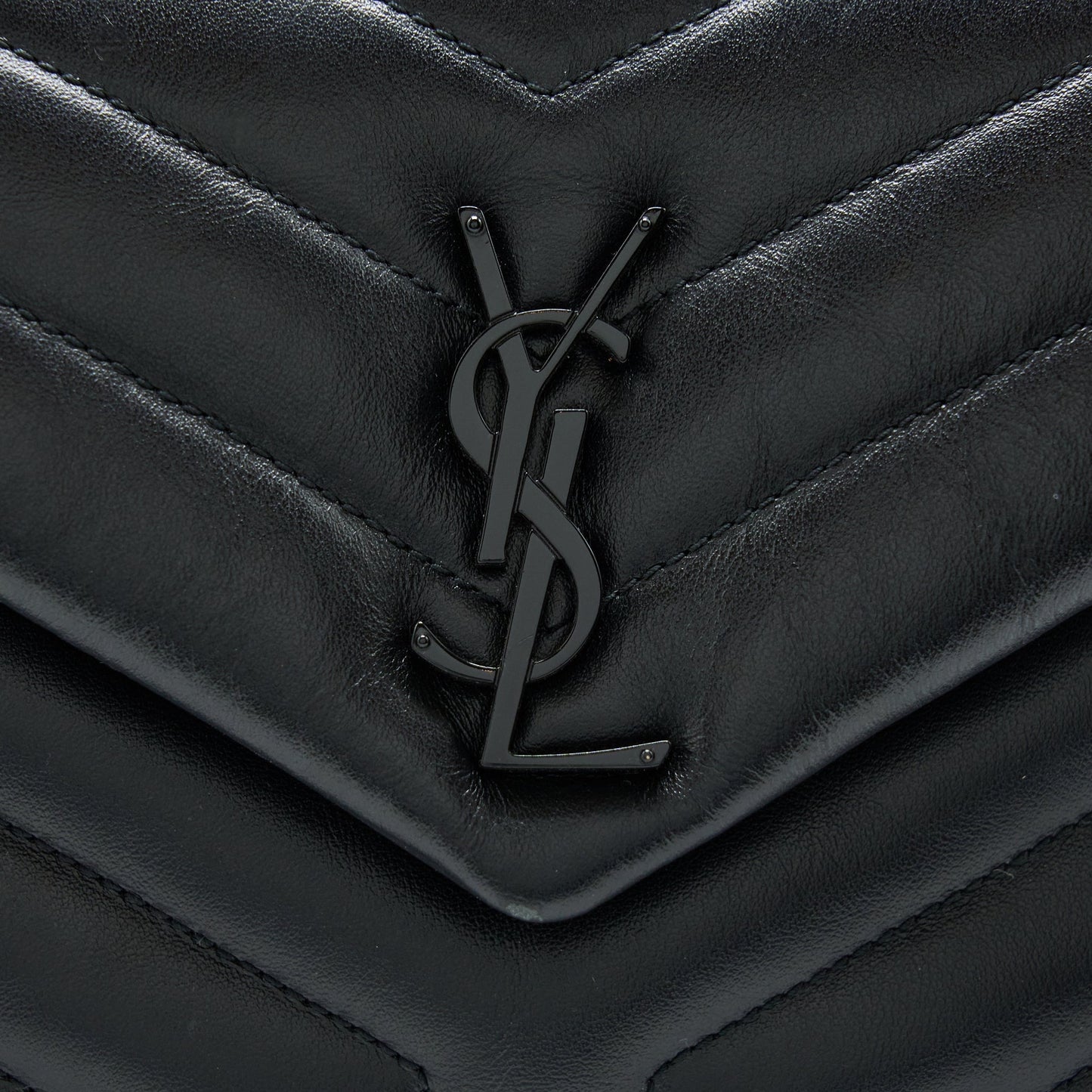 Saint Laurent/ YSL Loulou Bag Black With Black Hardware
