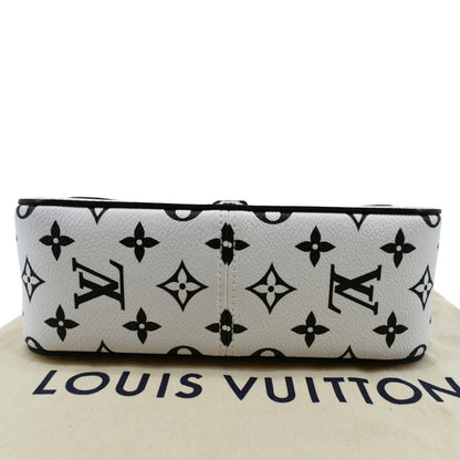 LOUIS VUITTON Cherrywood BB Patent Calfskin Leather Shoulder Bag Creme
