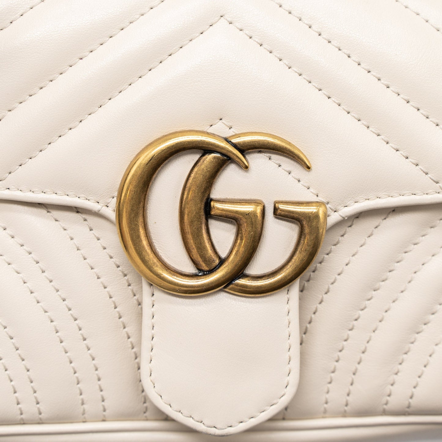 Gucci GG Marmont Mini Bag Matelassé Calfskin White Brushed