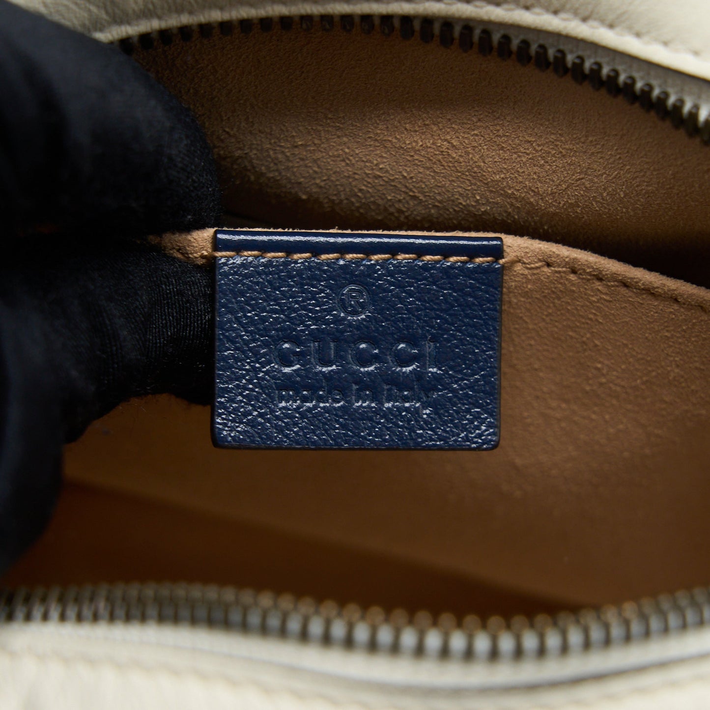 Gucci Marmont Camera Bag Calfskin White