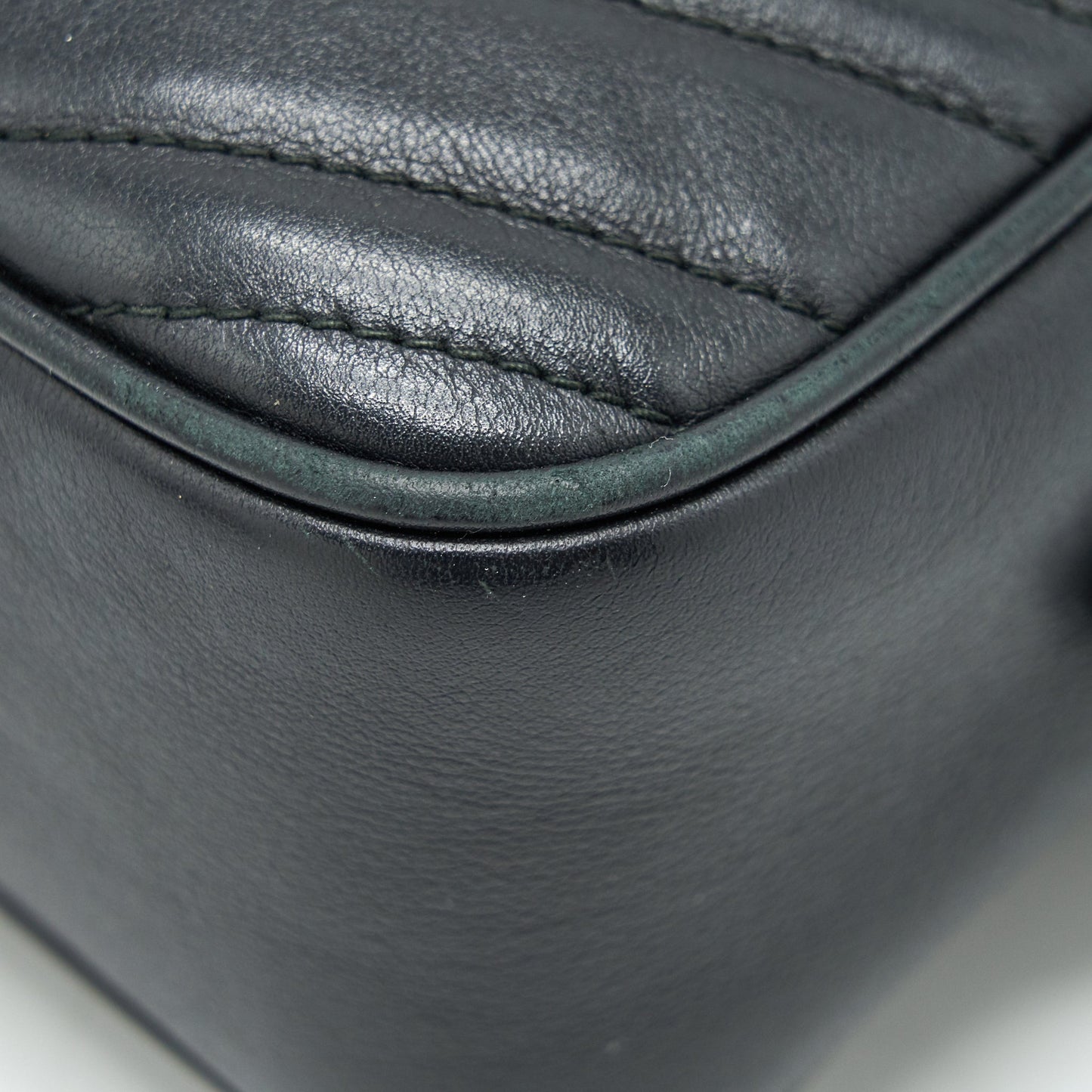 Gucci Marmont small matelasse shoulder bag black