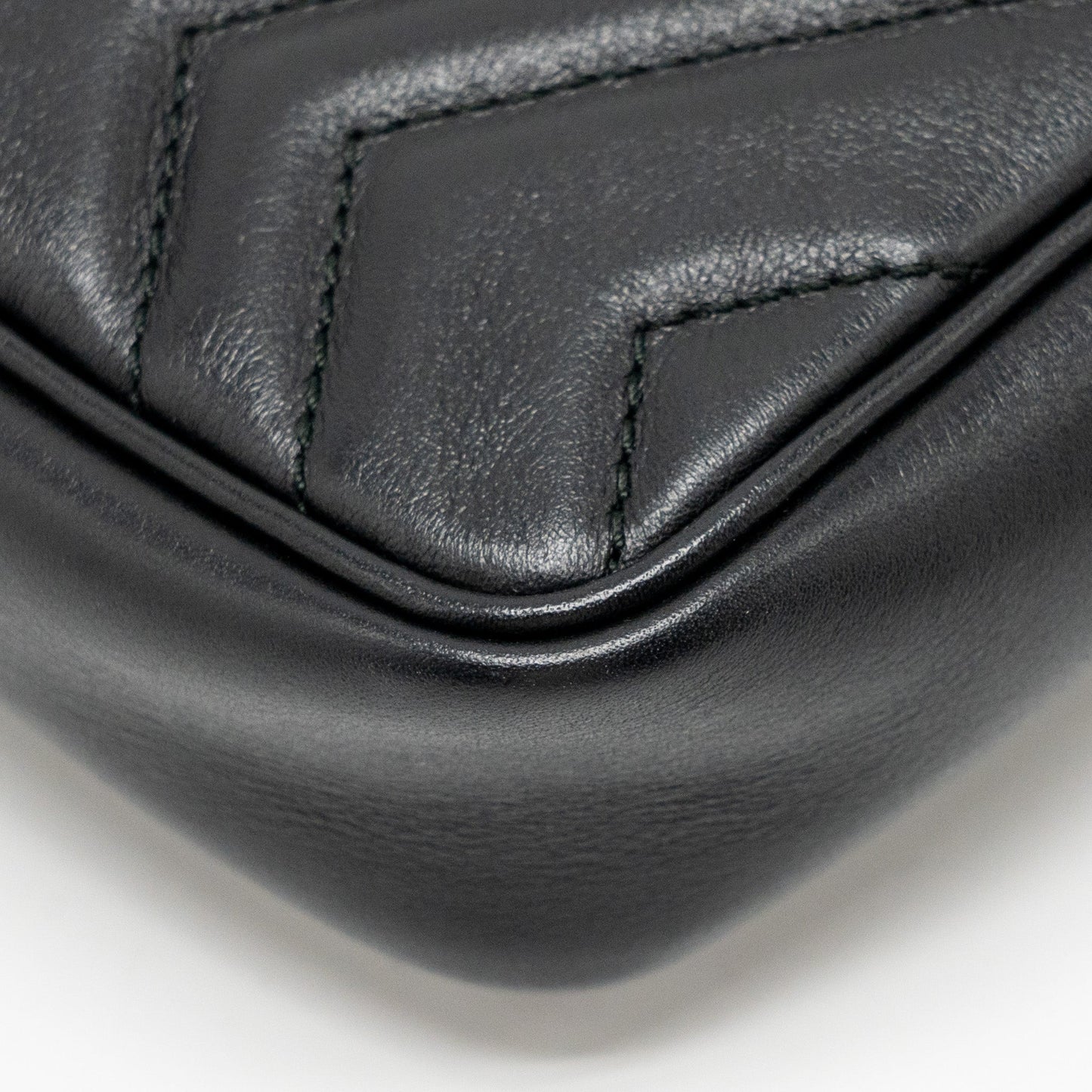 GUCCI Super Mini GG Marmont Calfskin Black