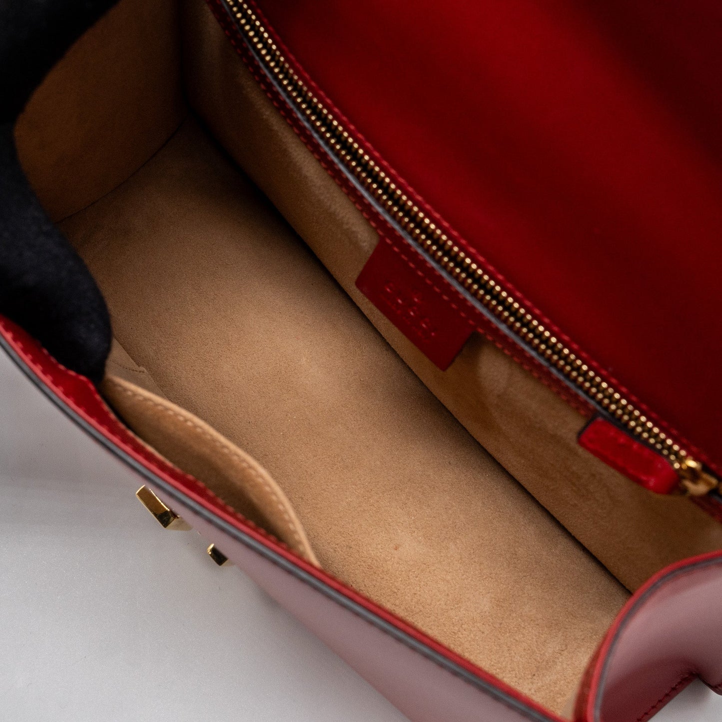 Gucci Sylvie shoulder bag calfskin red