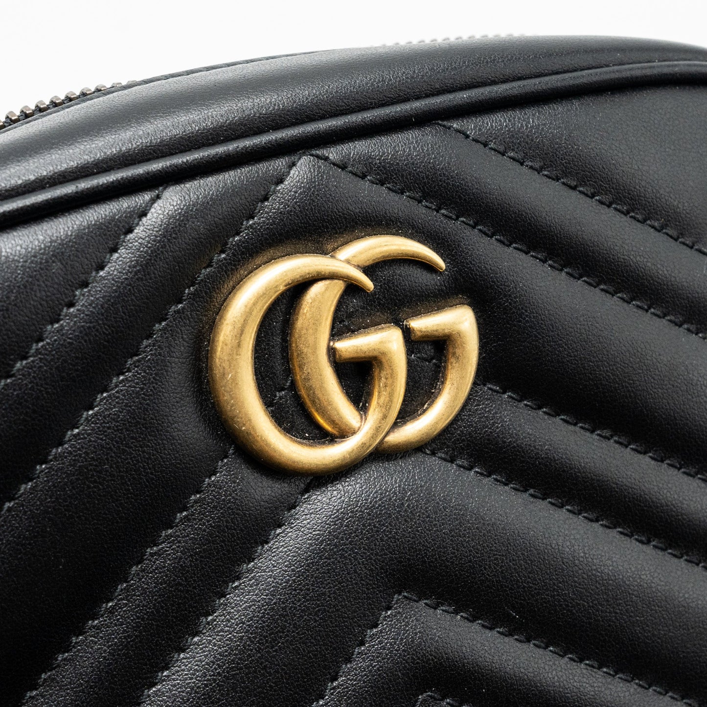 Gucci GG Marmont Matelasse Mini Bag Calfskin Black