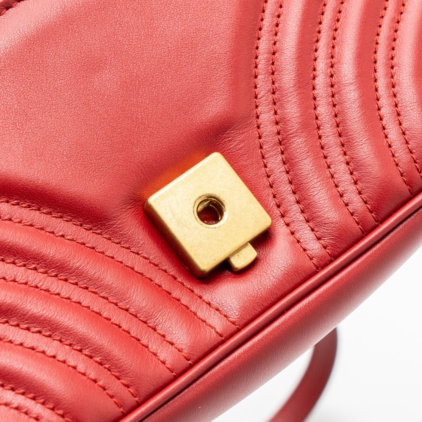 Gucci mini GG marmont shoulder bag calfskin red