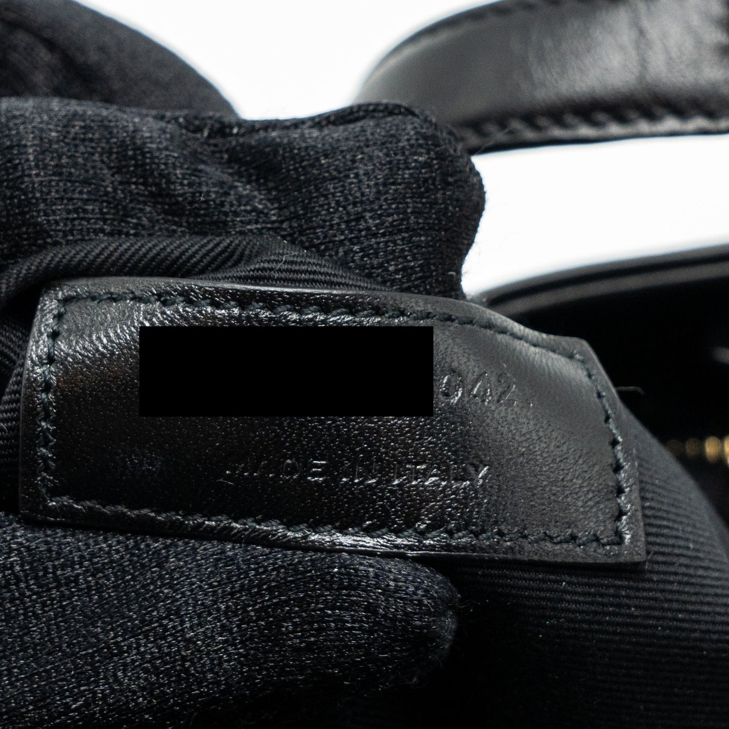 Saint Laurent/YSL Le 5 A 7 Hobo Bag Smooth Calfskin Black GHW