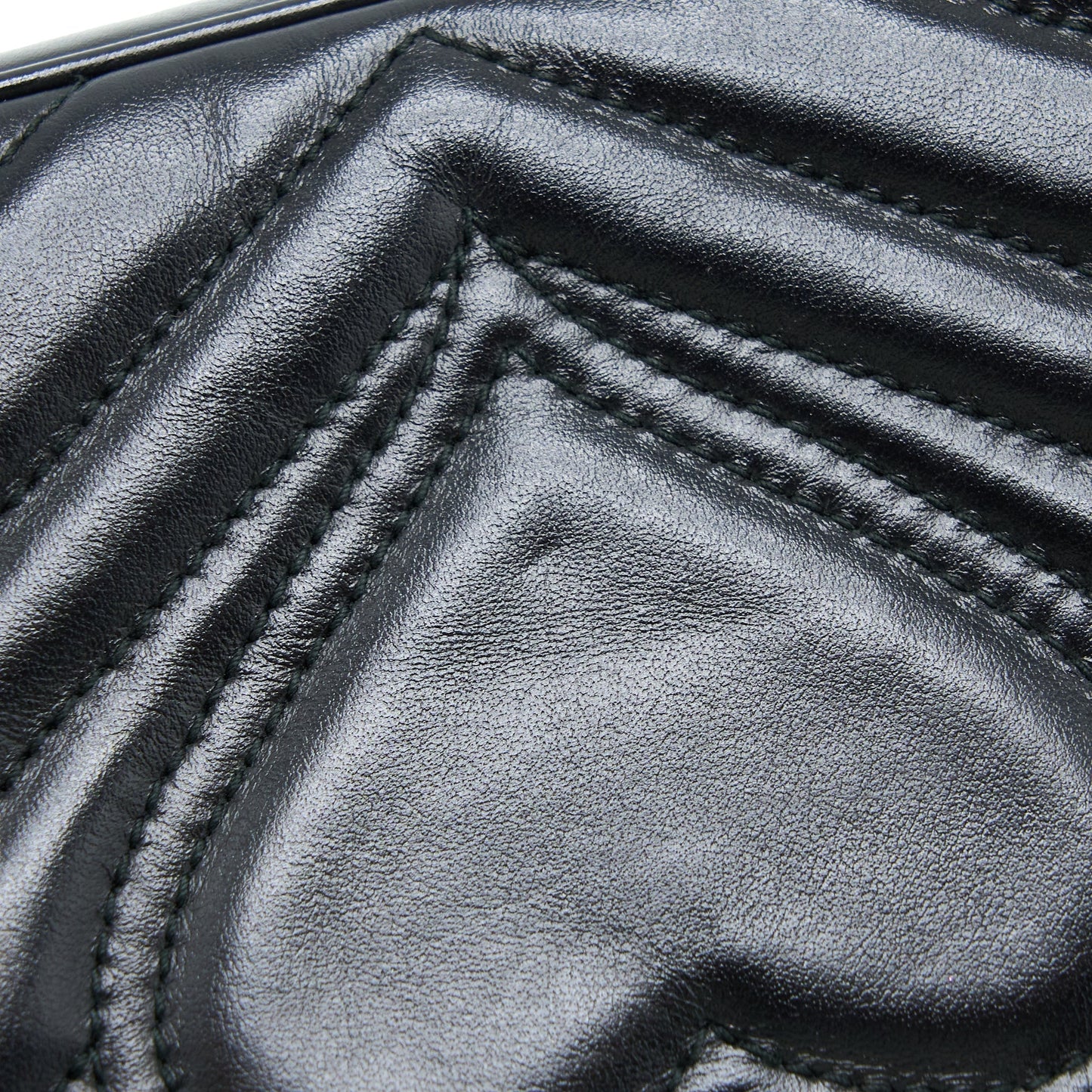 Gucci Small Marmont Calfskin Black