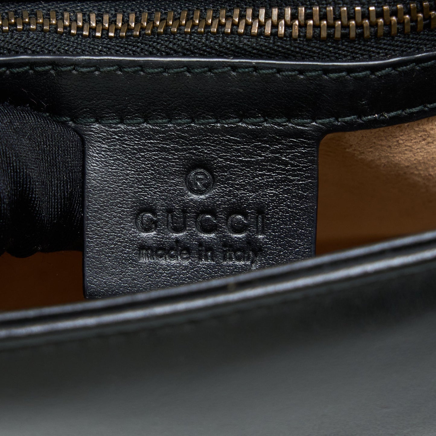 Gucci Small Marmont Calfskin Black