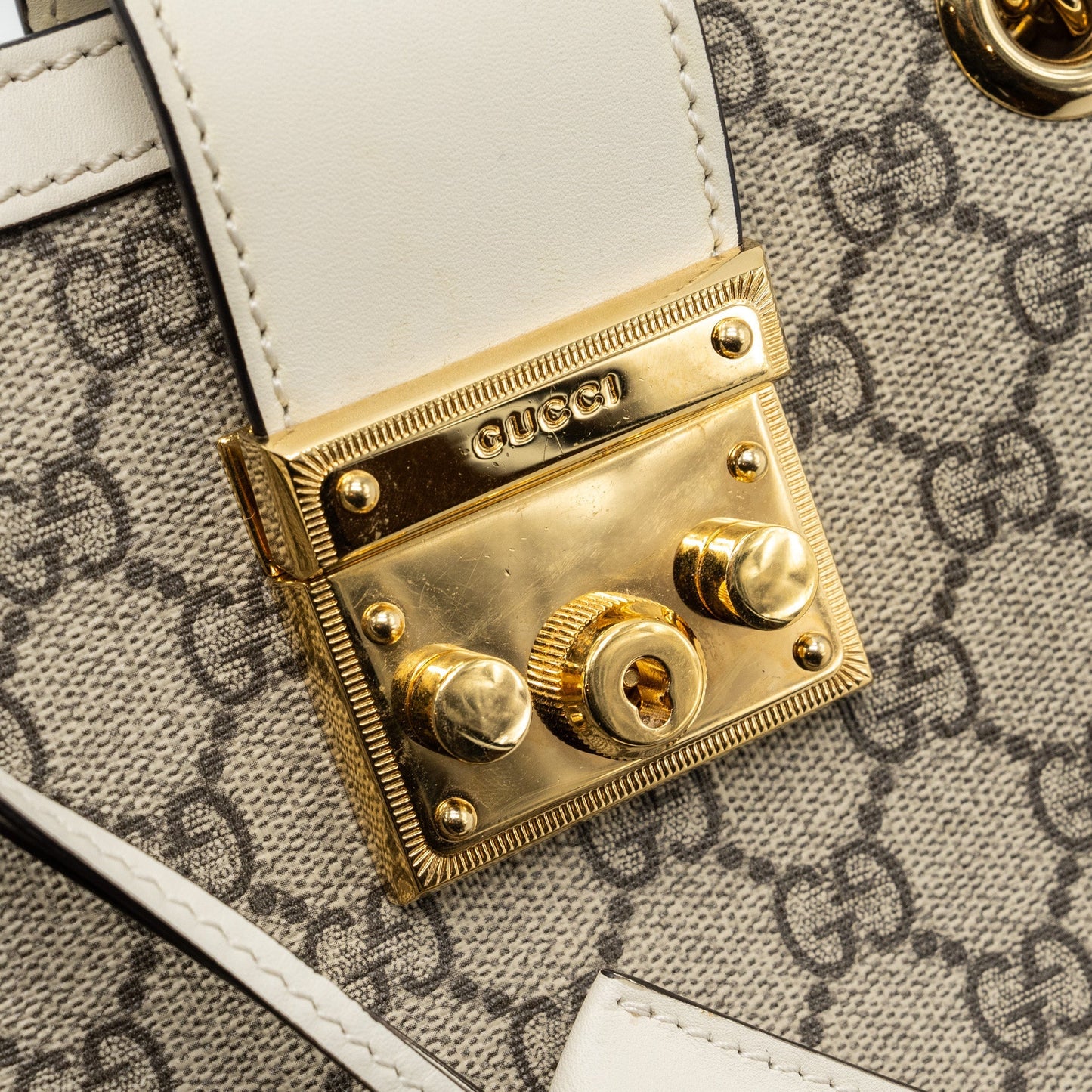 Gucci padlock small shoulder bag GG supreme canvas / Leather white
