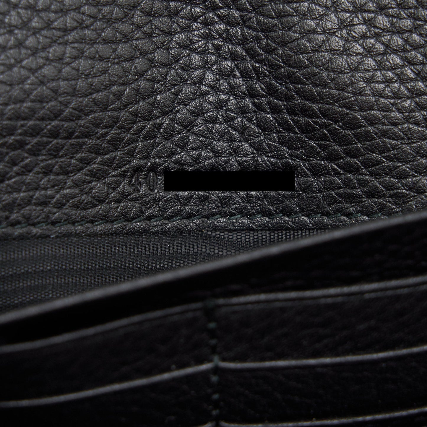 Gucci Grained Calfskin GG Logo Wallet on Chain with