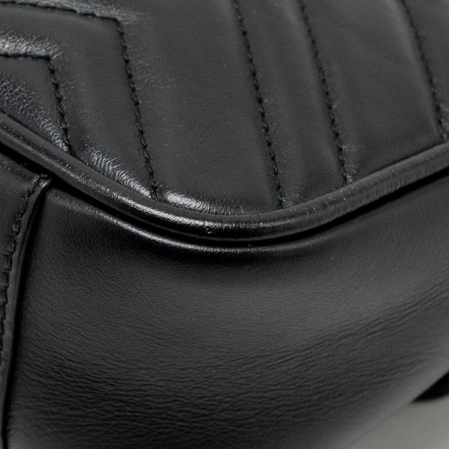 GUCCI Mini GG Marmont Shoulder Bag Calfskin Black