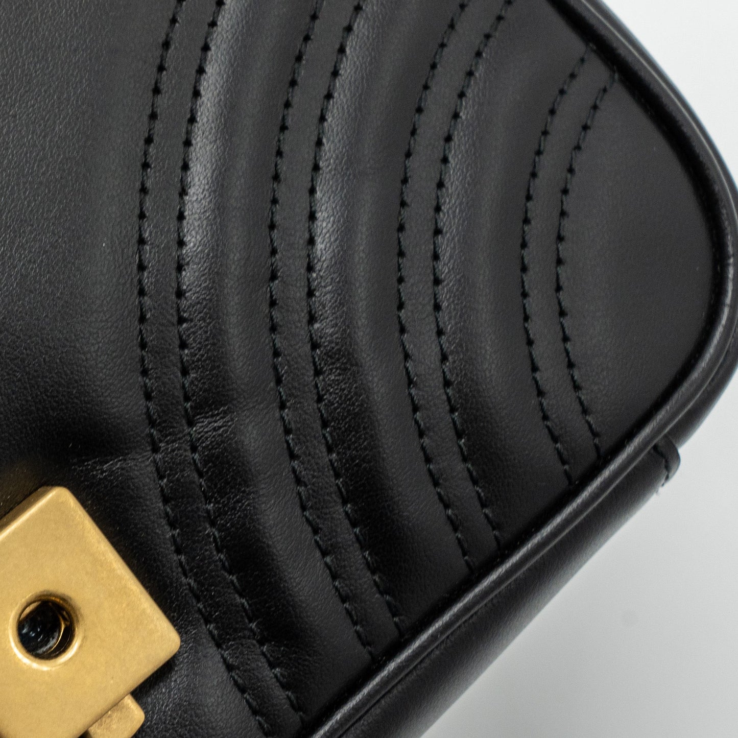 Gucci mini marmont calfskin black