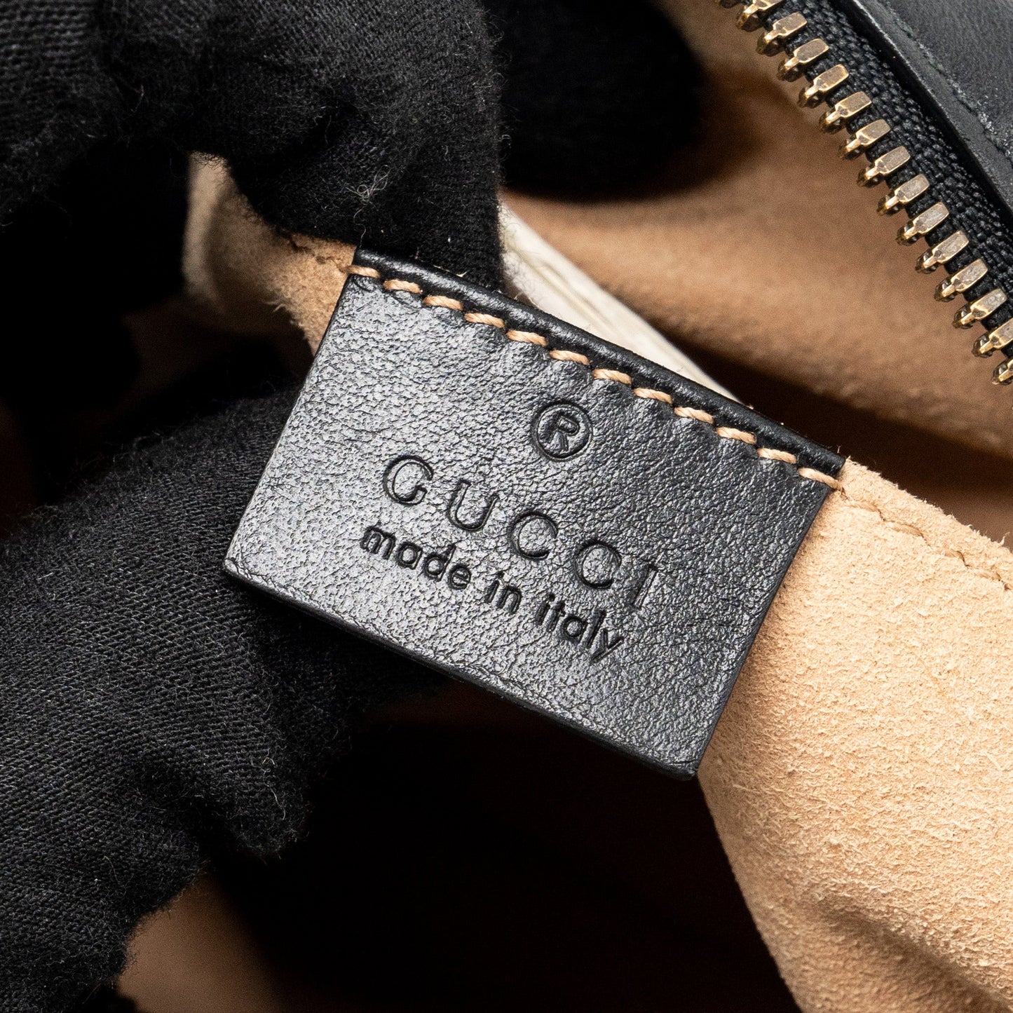 Gucci GG Marmont Mateless Shoulder bag calfskin black