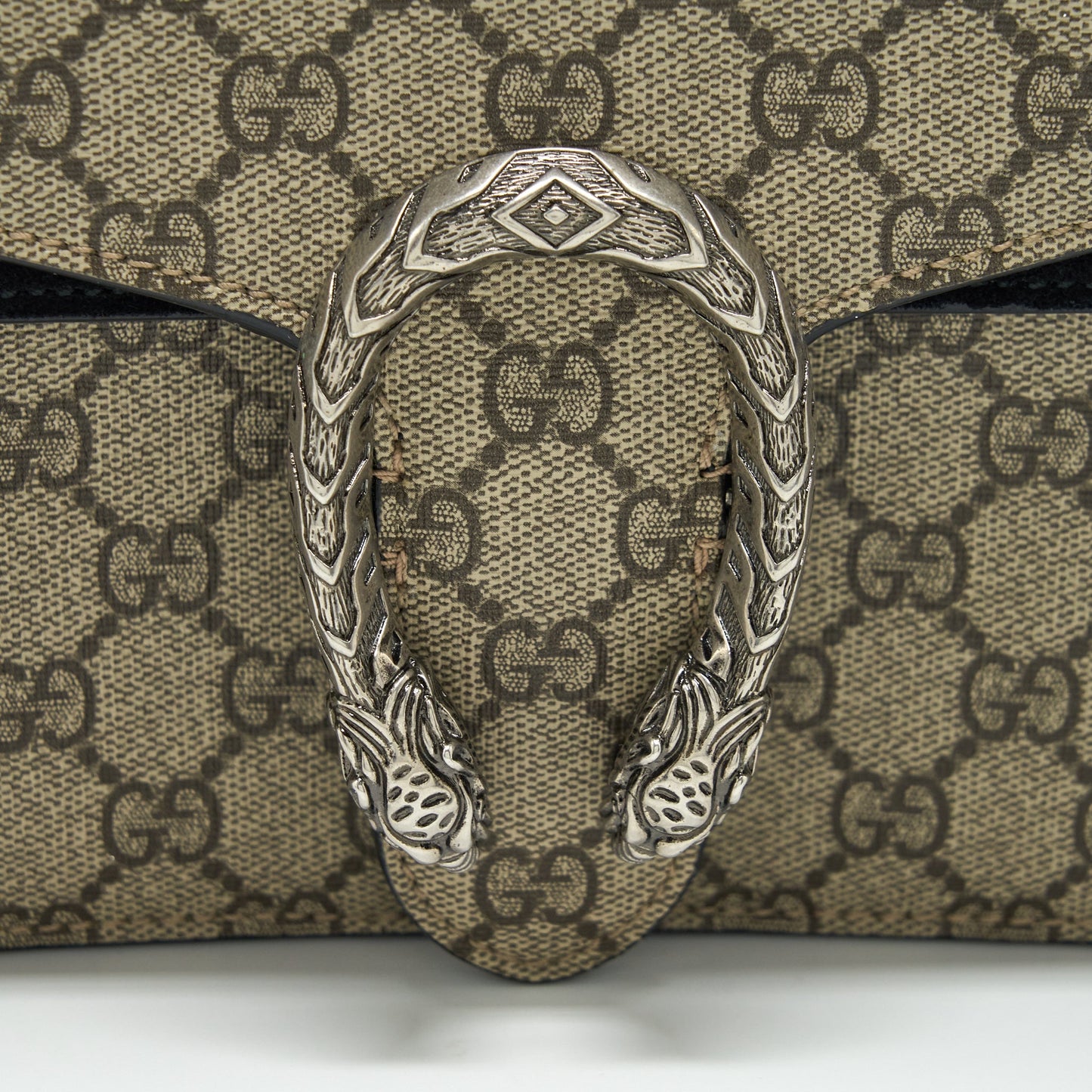 Gucci Dionysus GG Shoulder Bag GG Supreme Canvas / Black SHW
