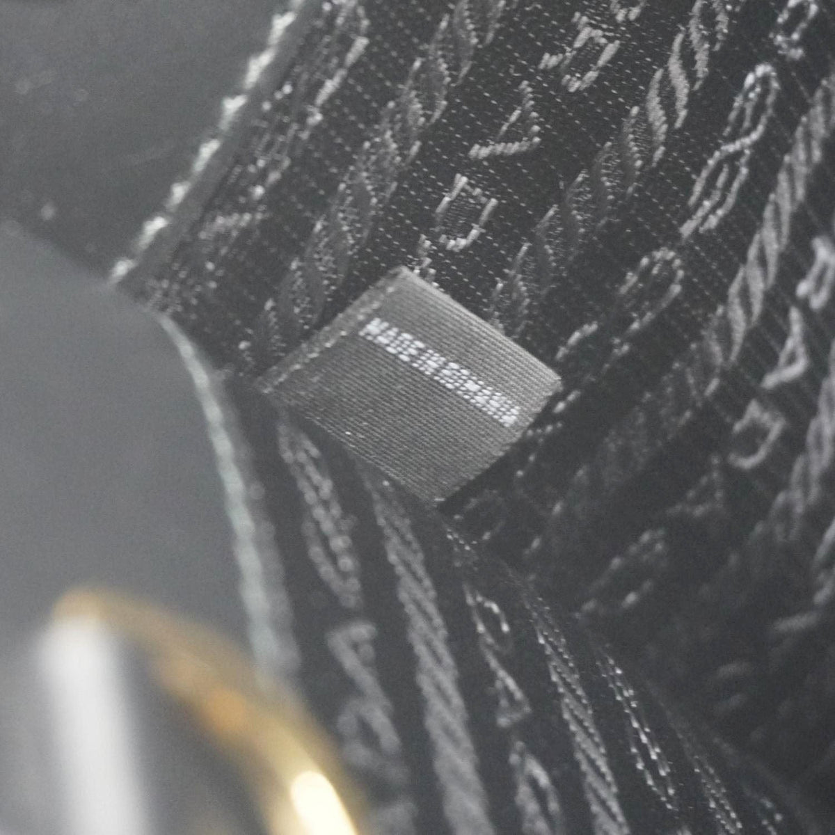 PRADA Soft Zippered Saffiano Leather Tote Bag Black